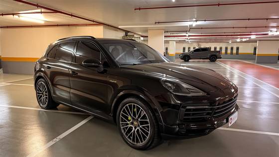 PORSCHE CAYENNE 3.0 V6 E-HYBRID COUPÉ PLATINUM EDITION AWD TIPTRONIC S